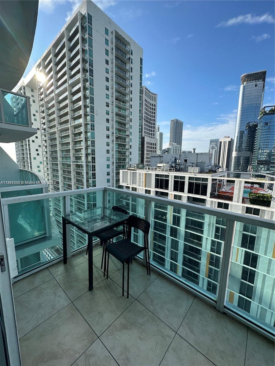 41 SE 5th St #1612, Miami FL 33131
