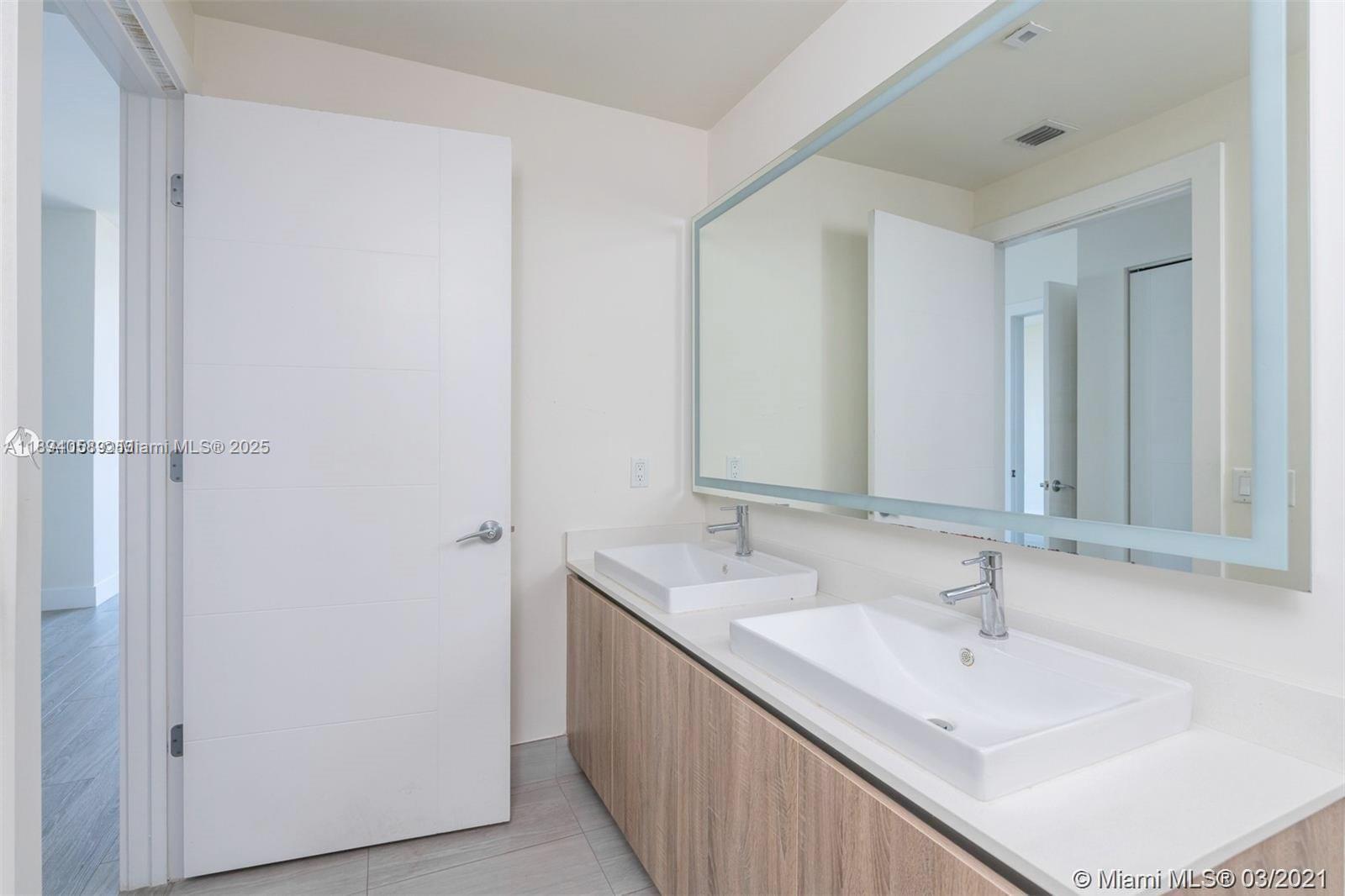 2960 NE 207th St #609, Aventura FL 33180