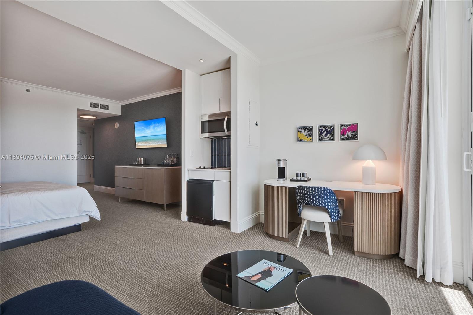 4401 Collins Ave #1408, Miami Beach FL 33140
