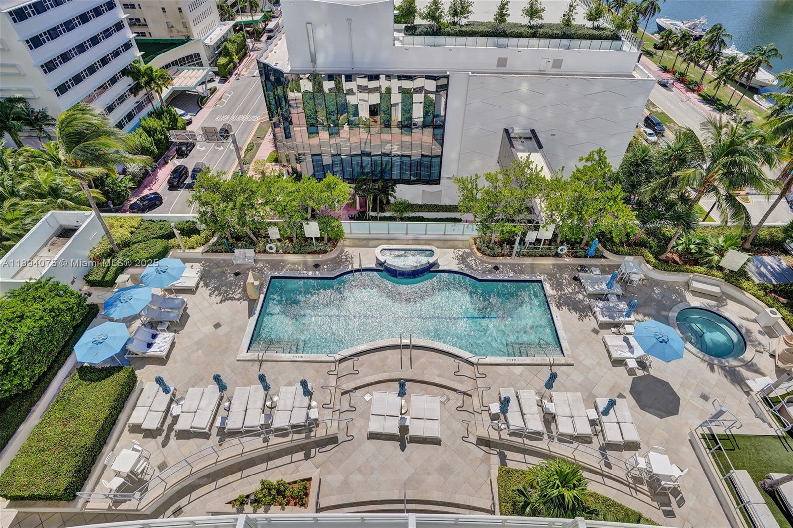 4401 Collins Ave #1408, Miami Beach FL 33140