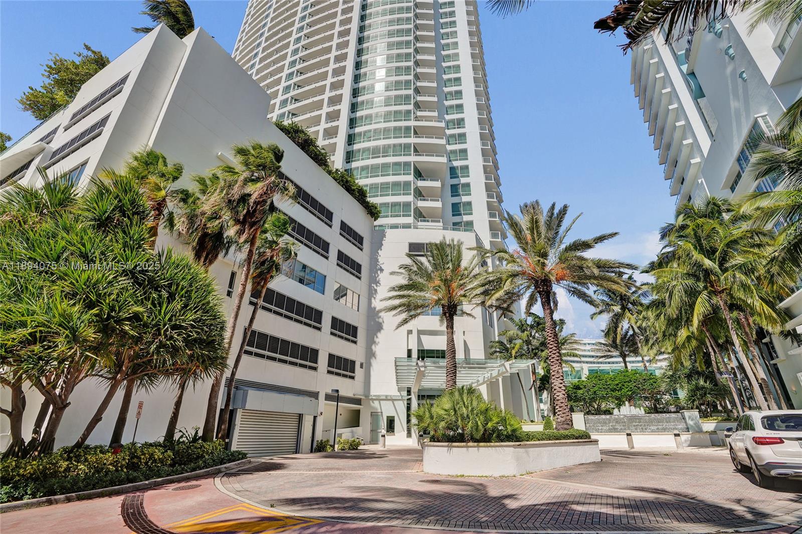 4401 Collins Ave #1408, Miami Beach FL 33140