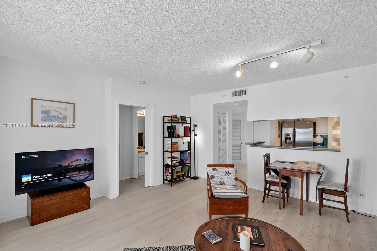 701 Brickell Key Blvd #1108, Miami FL 33131