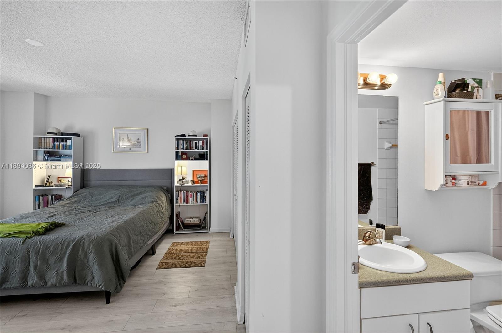 701 Brickell Key Blvd #1108, Miami FL 33131