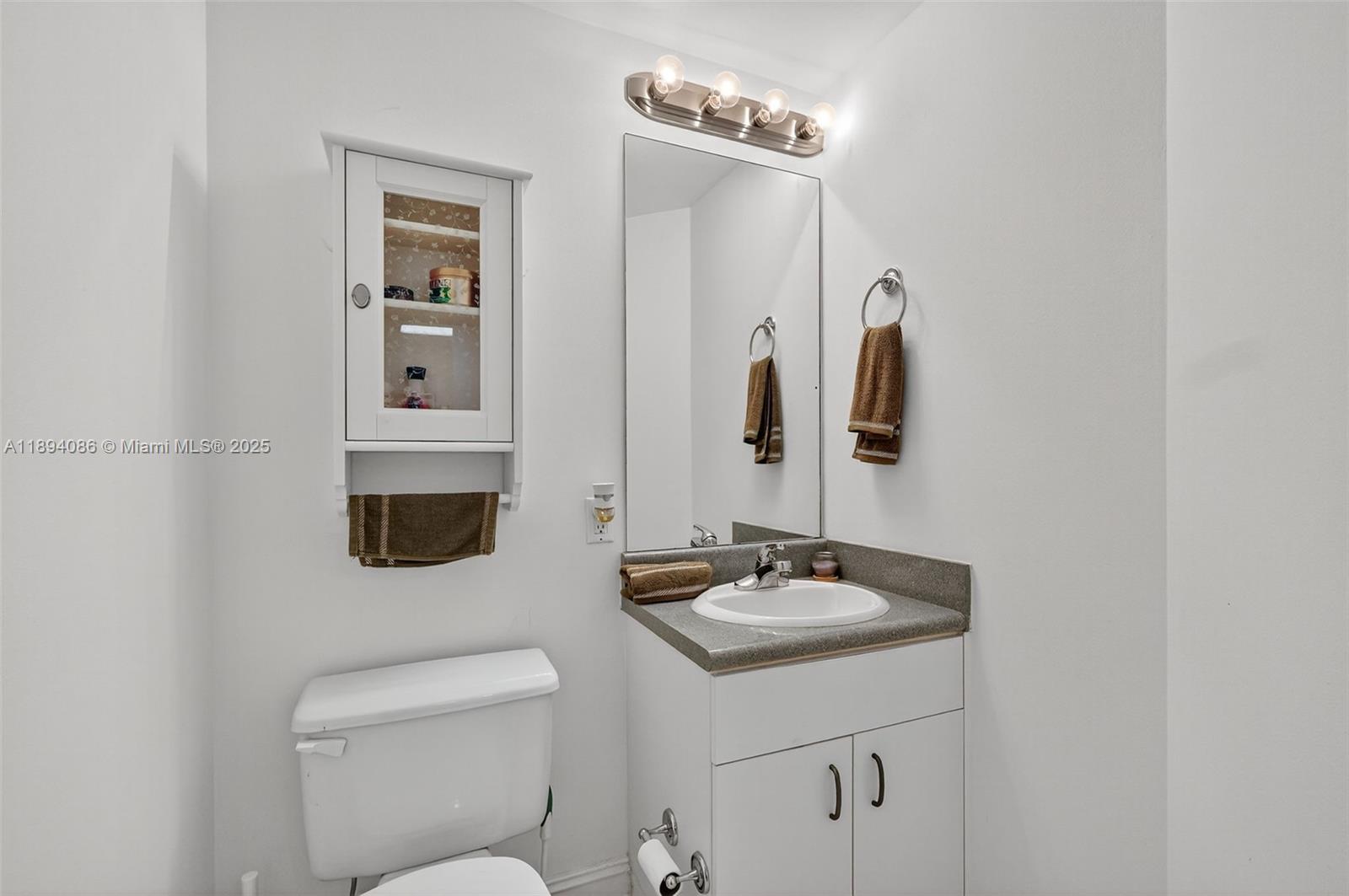 701 Brickell Key Blvd #1108, Miami FL 33131