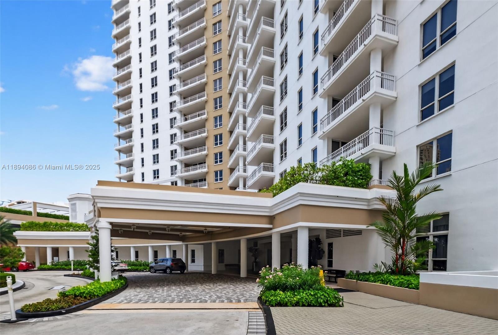 701 Brickell Key Blvd #1108, Miami FL 33131
