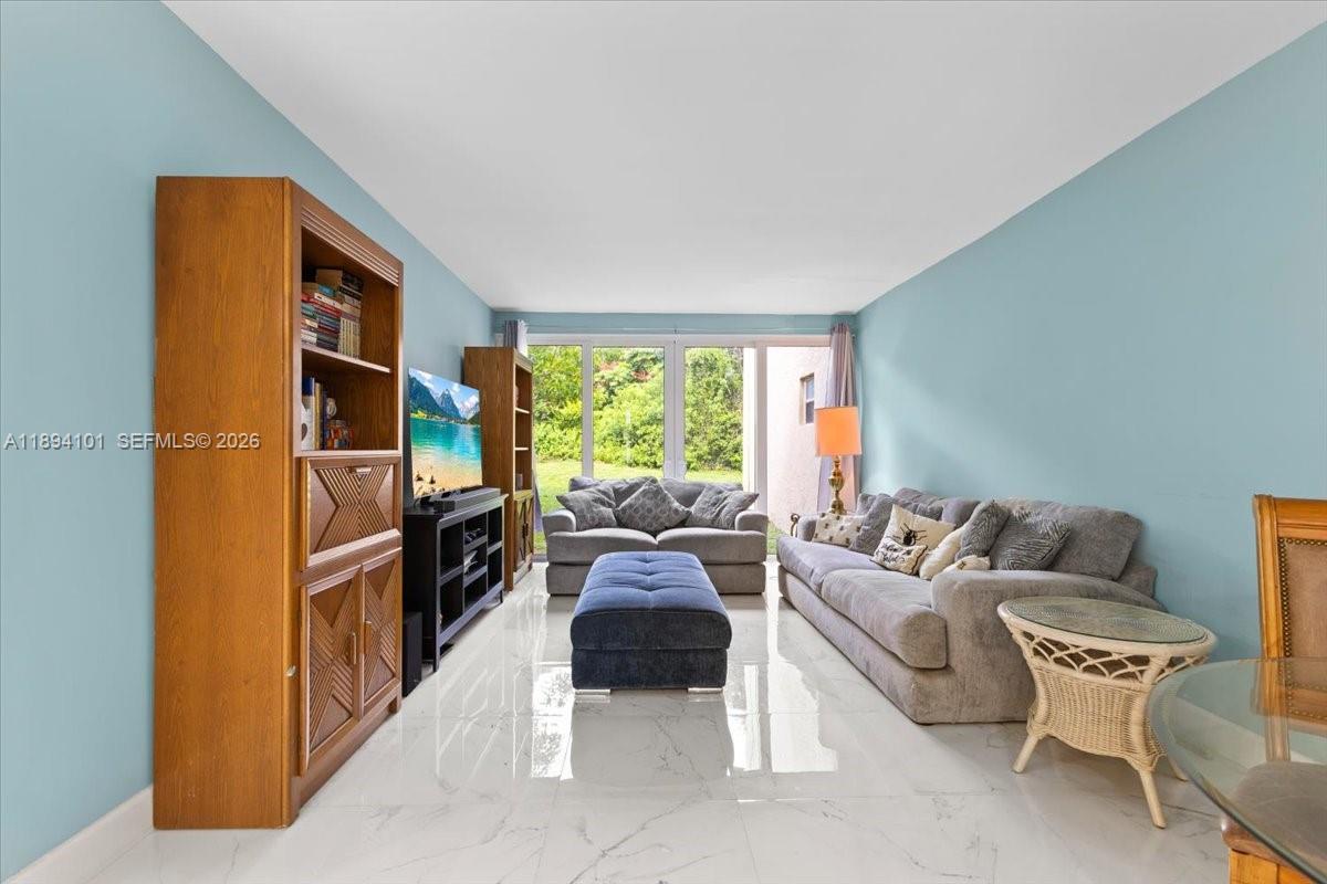 9450 Live Oak Pl #109, Davie FL 33324