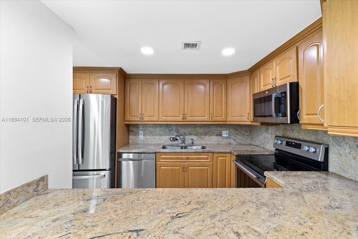 9450 Live Oak Pl #109, Davie FL 33324