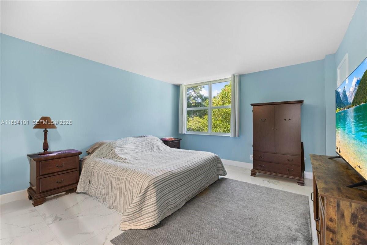 9450 Live Oak Pl #109, Davie FL 33324