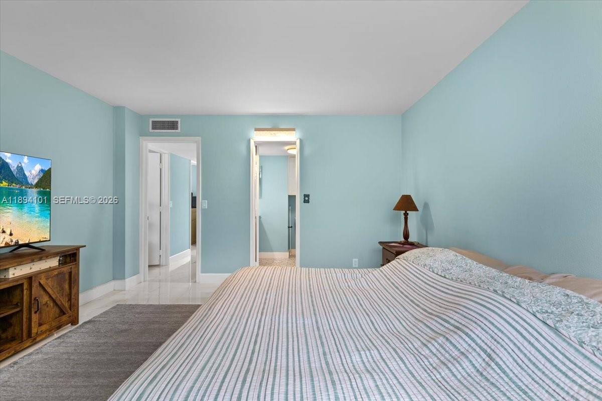 9450 Live Oak Pl #109, Davie FL 33324