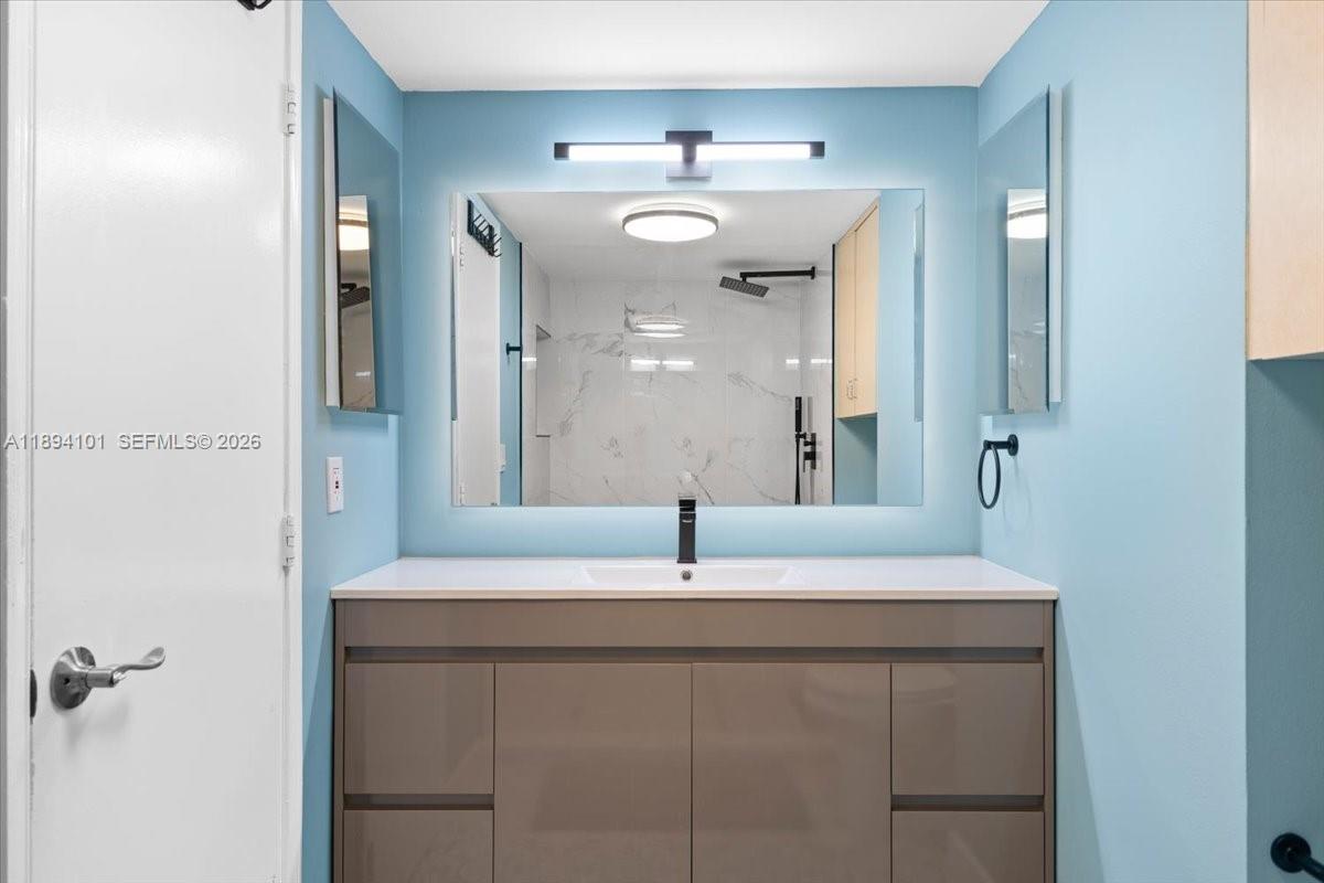 9450 Live Oak Pl #109, Davie FL 33324