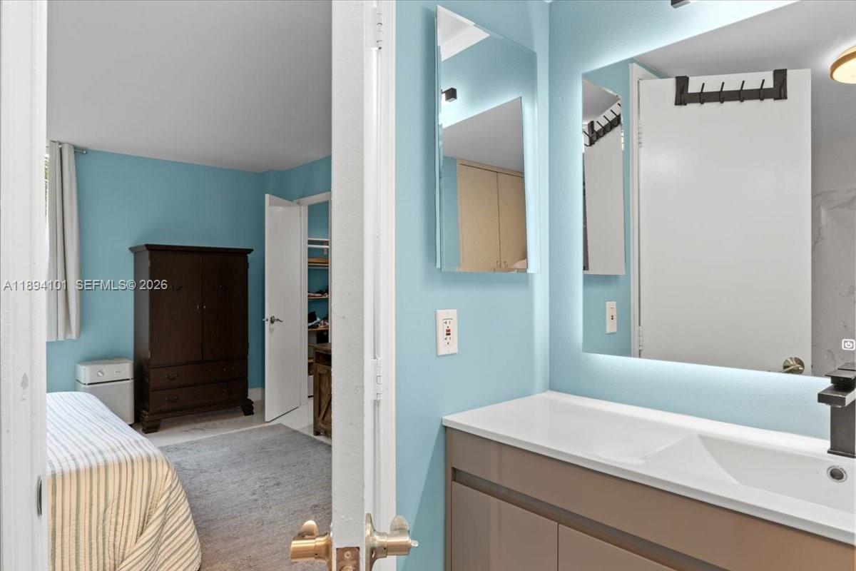 9450 Live Oak Pl #109, Davie FL 33324
