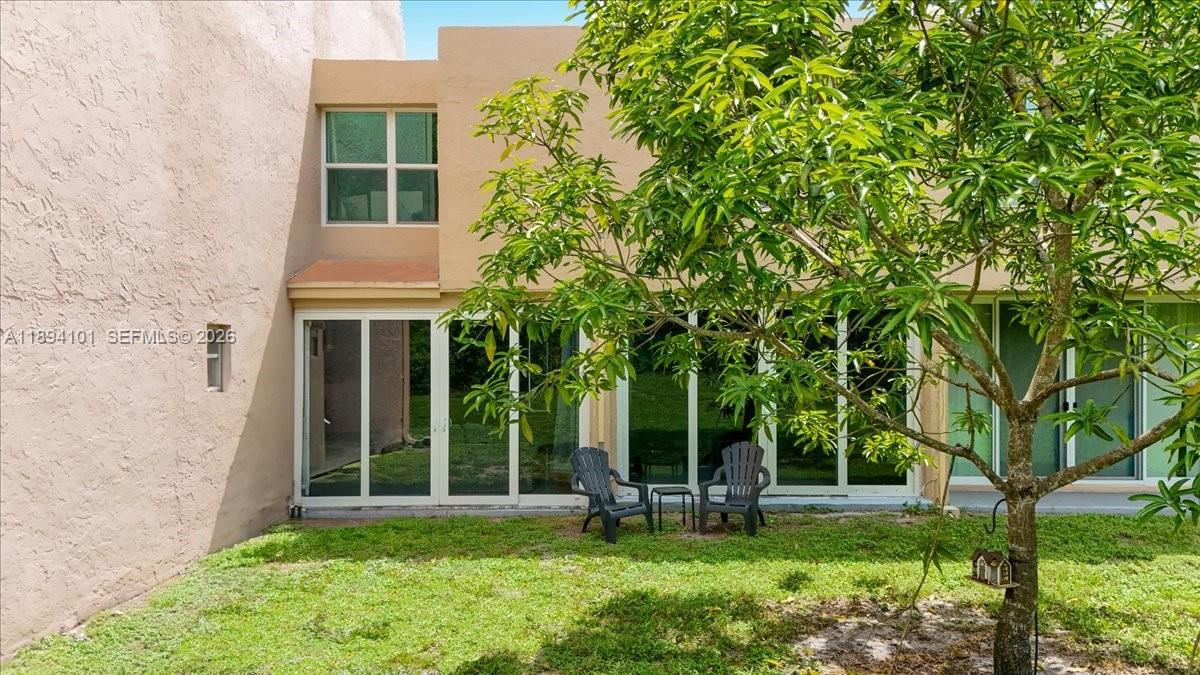 9450 Live Oak Pl #109, Davie FL 33324