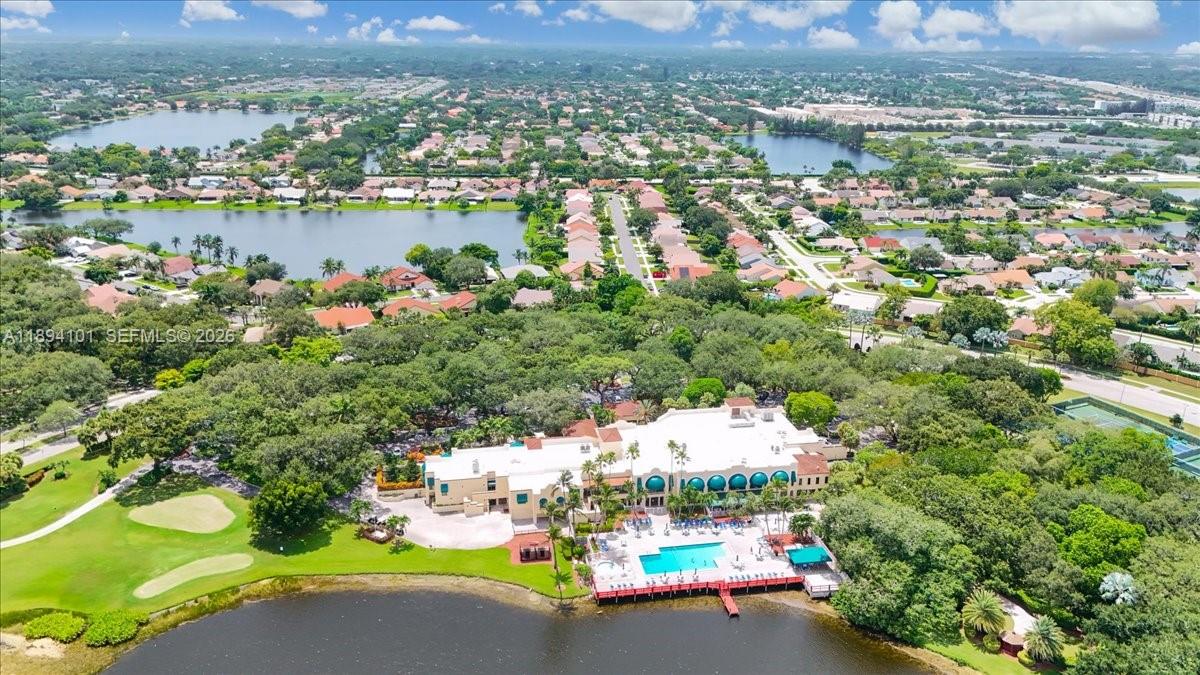 9450 Live Oak Pl #109, Davie FL 33324
