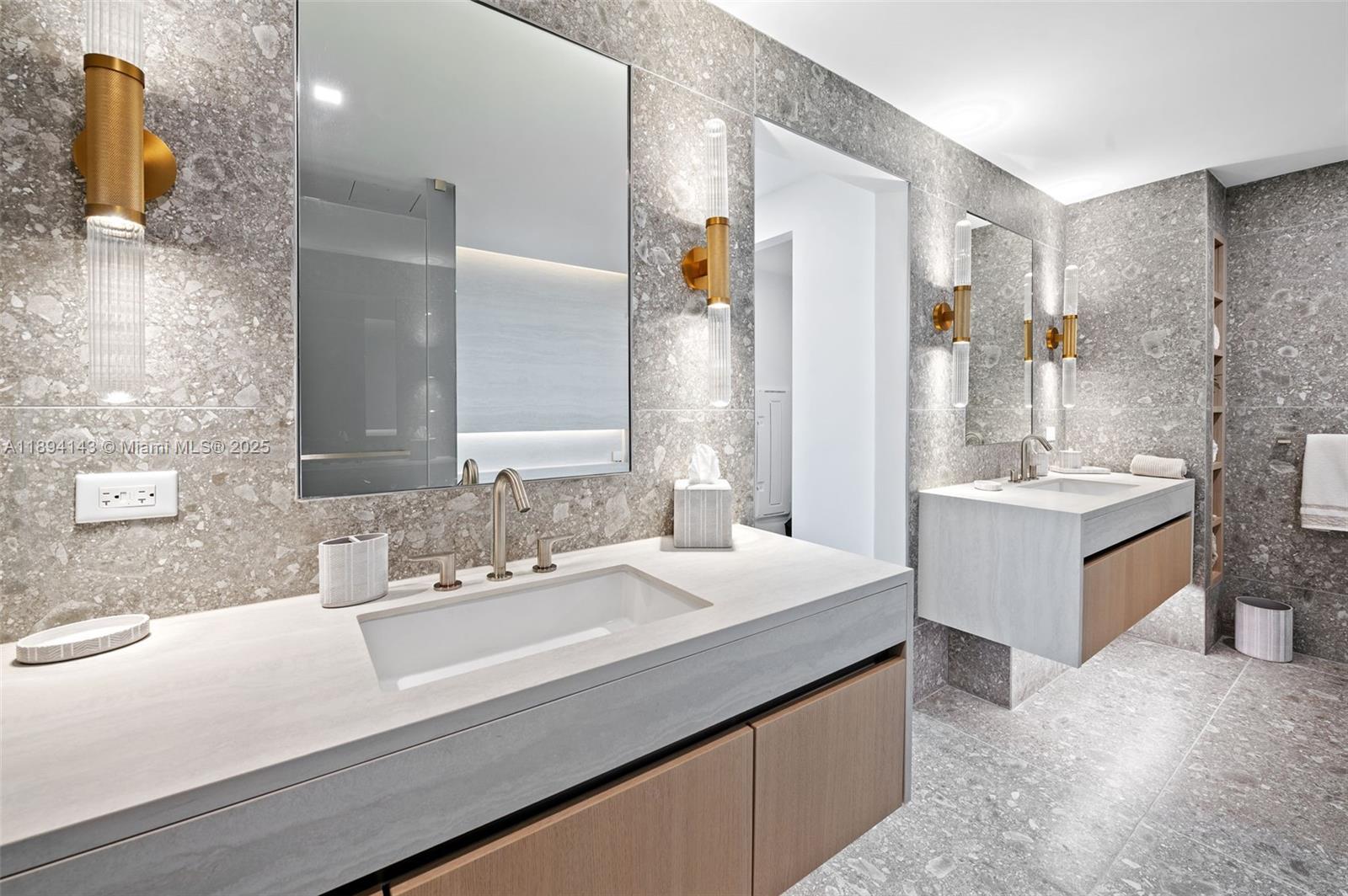900 N Ocean Blvd #1005, Pompano Beach FL 33062
