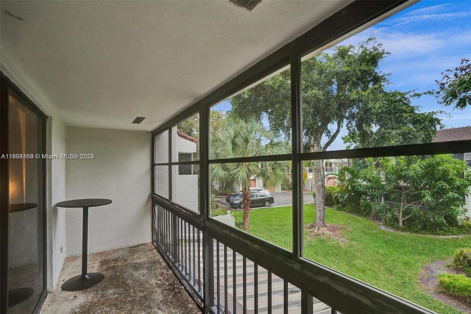 6483 Racquet Club Dr #22, Lauderhill FL 33319