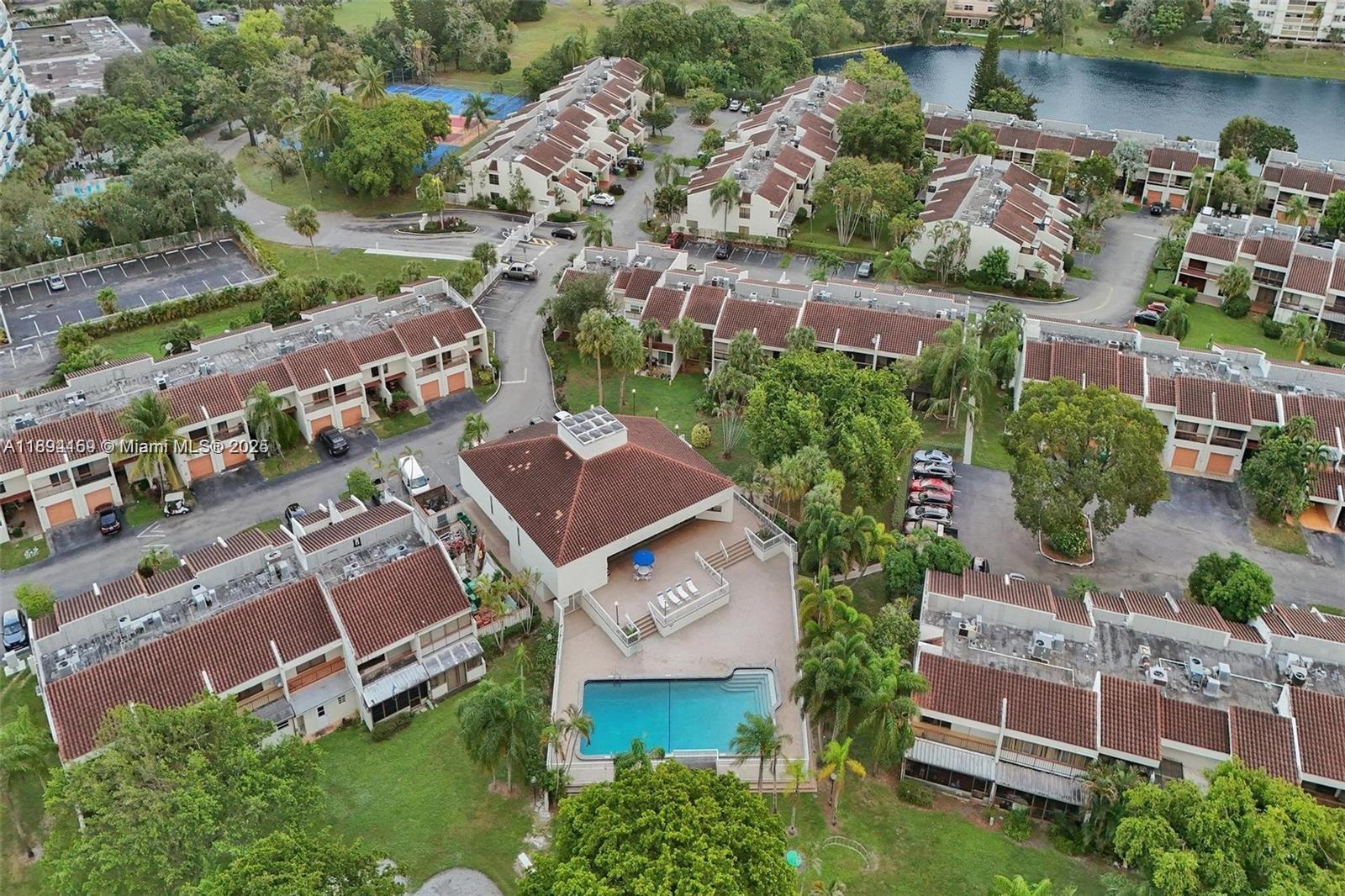 6483 Racquet Club Dr #22, Lauderhill FL 33319