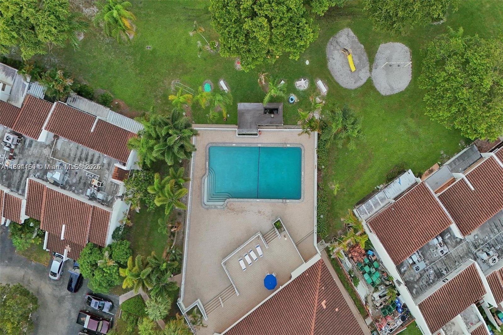 6483 Racquet Club Dr #22, Lauderhill FL 33319