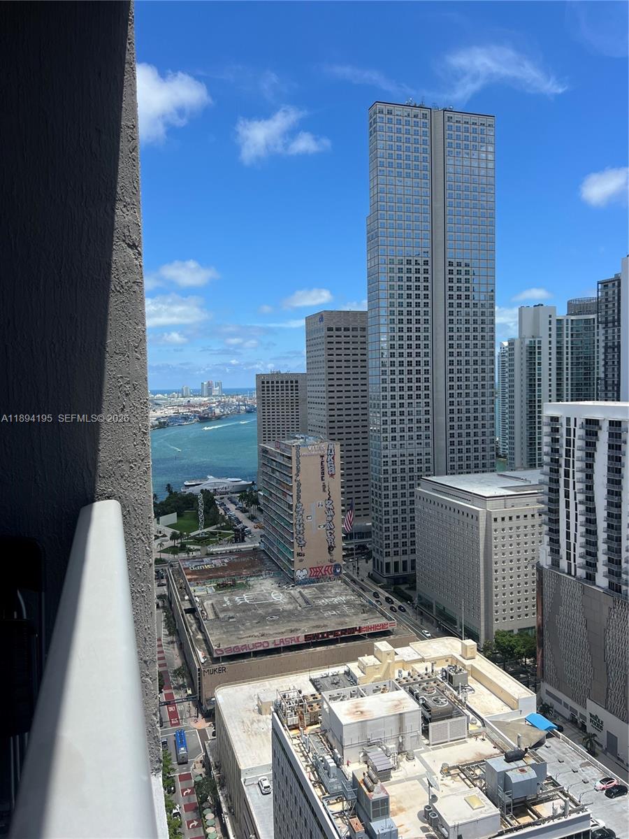 151 SE 1st St #3109, Miami FL 33131