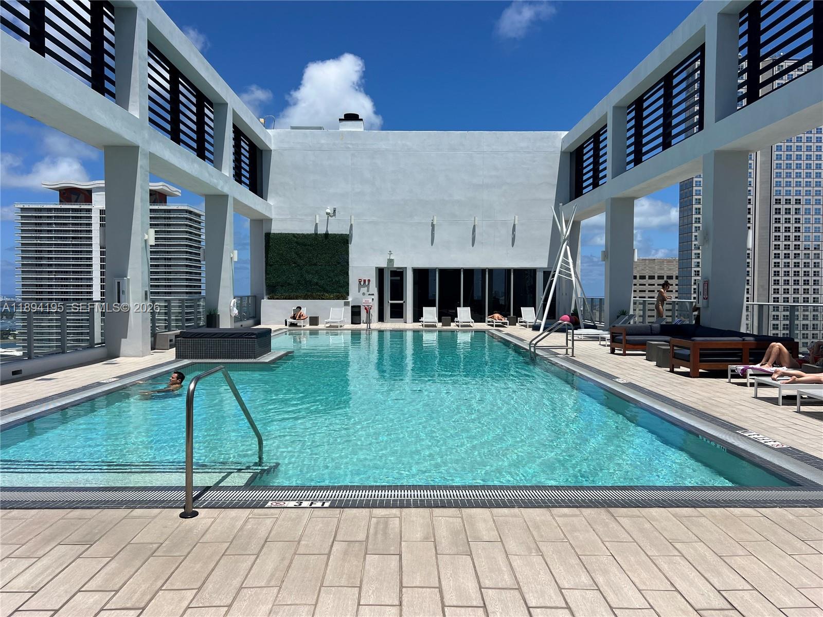 151 SE 1st St #3109, Miami FL 33131