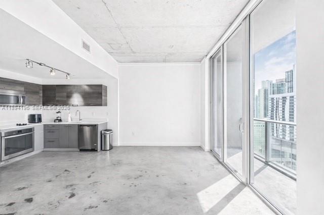 151 SE 1st St #3109, Miami FL 33131