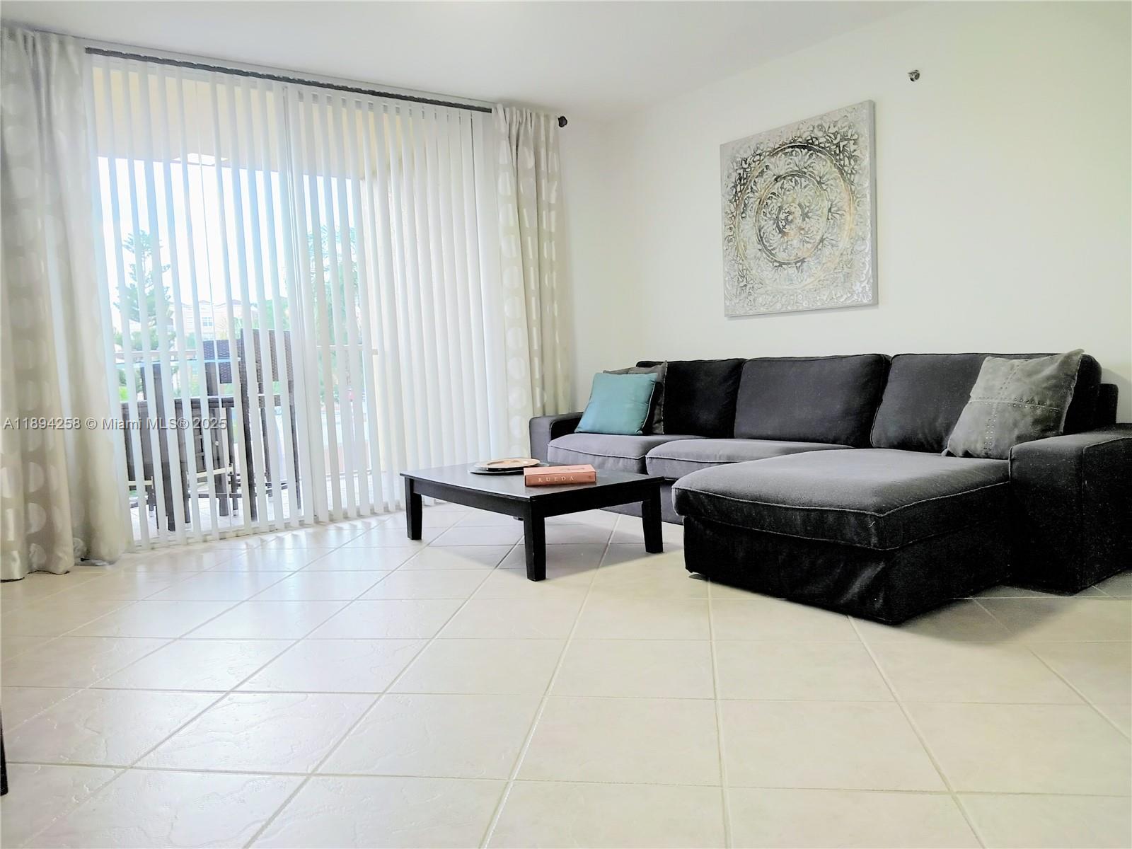 Aventura FL 33180 - A11894258