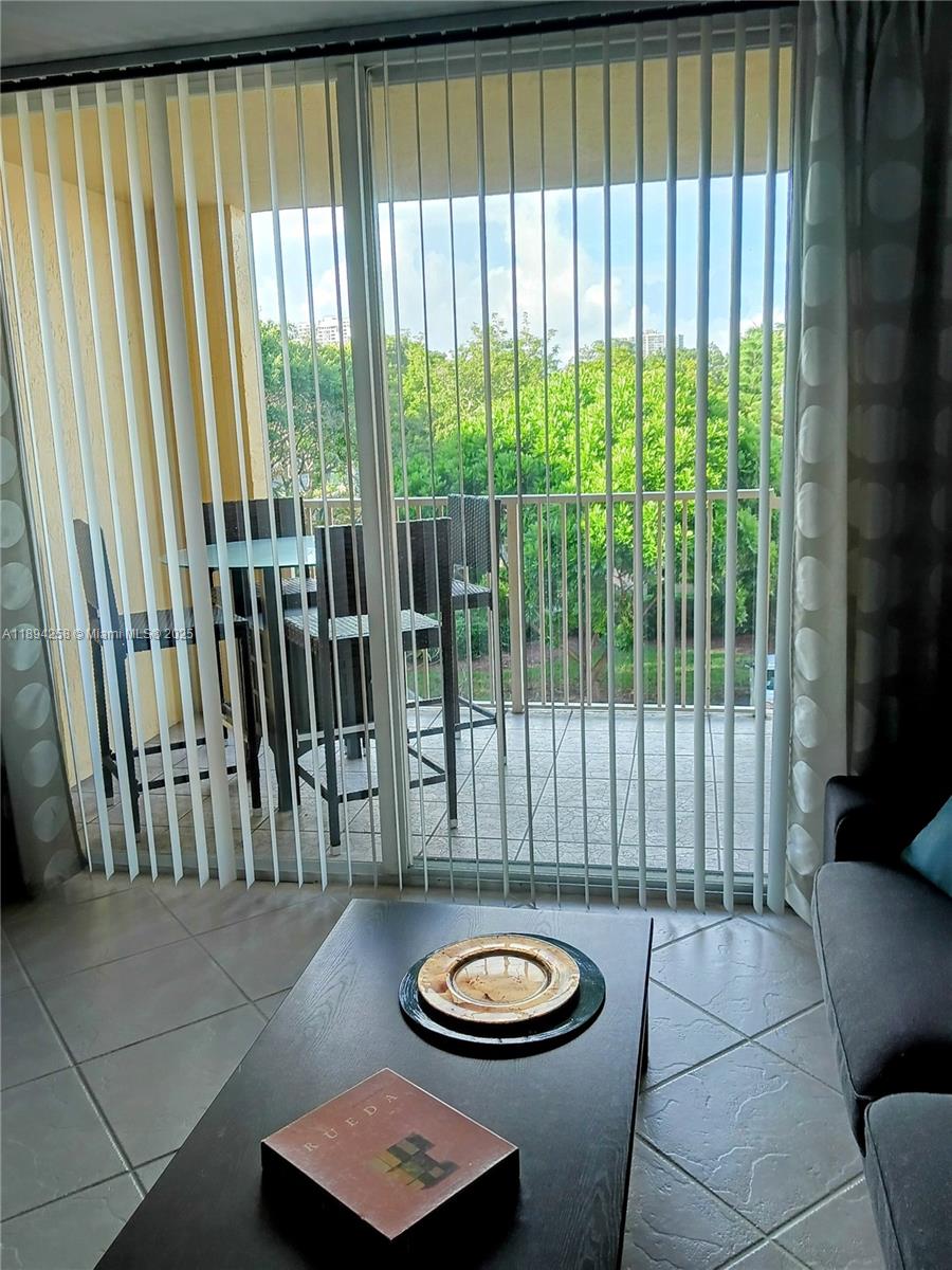 Aventura FL 33180 - A11894258