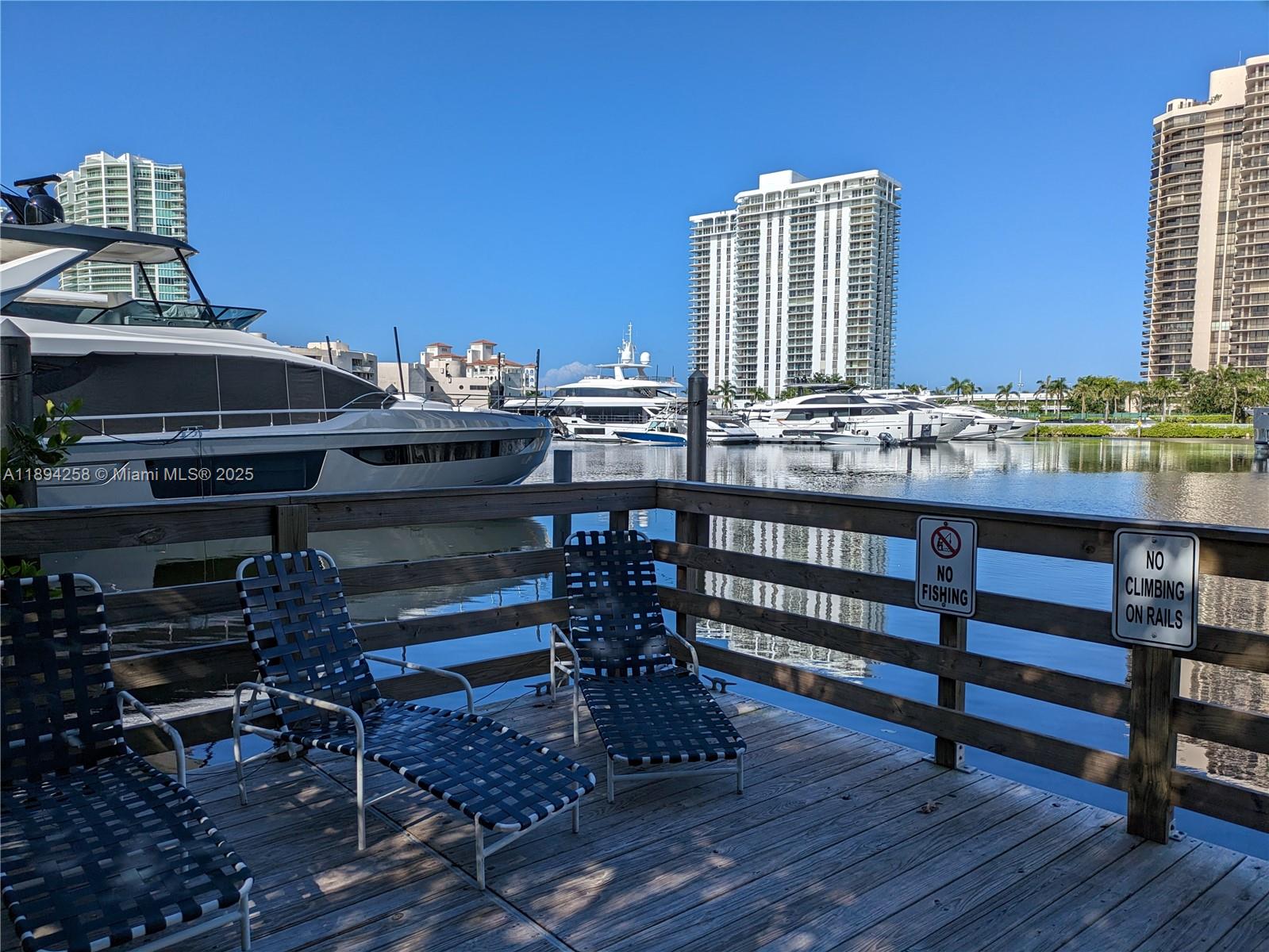 Aventura FL 33180 - A11894258