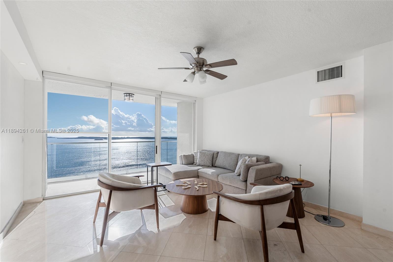 800 Claughton Island Dr #2203, Miami FL 33131