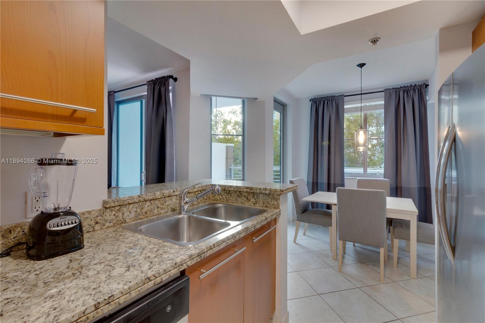 110 Washington Ave #2318, Miami Beach FL 33139