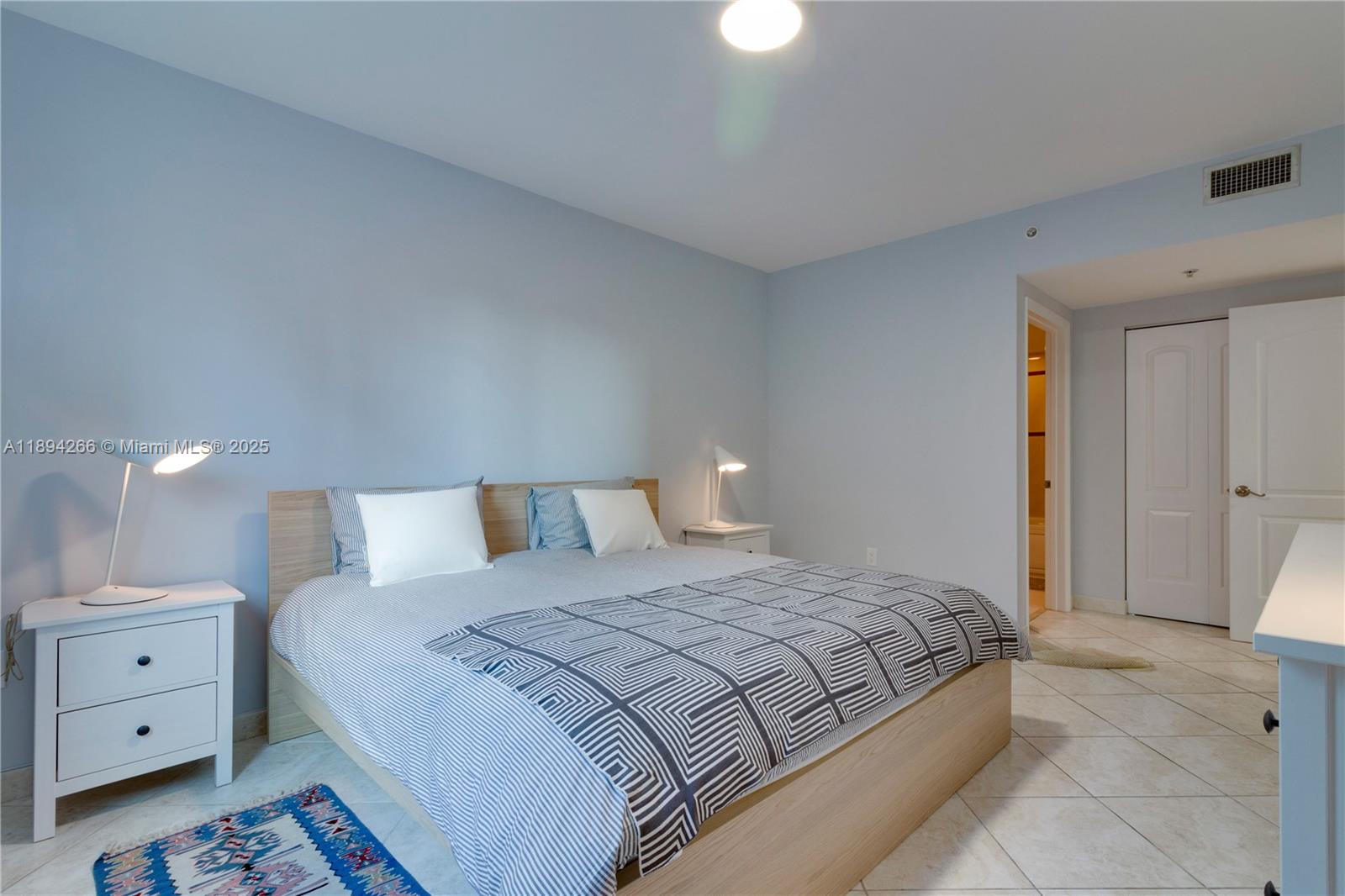 110 Washington Ave #2318, Miami Beach FL 33139