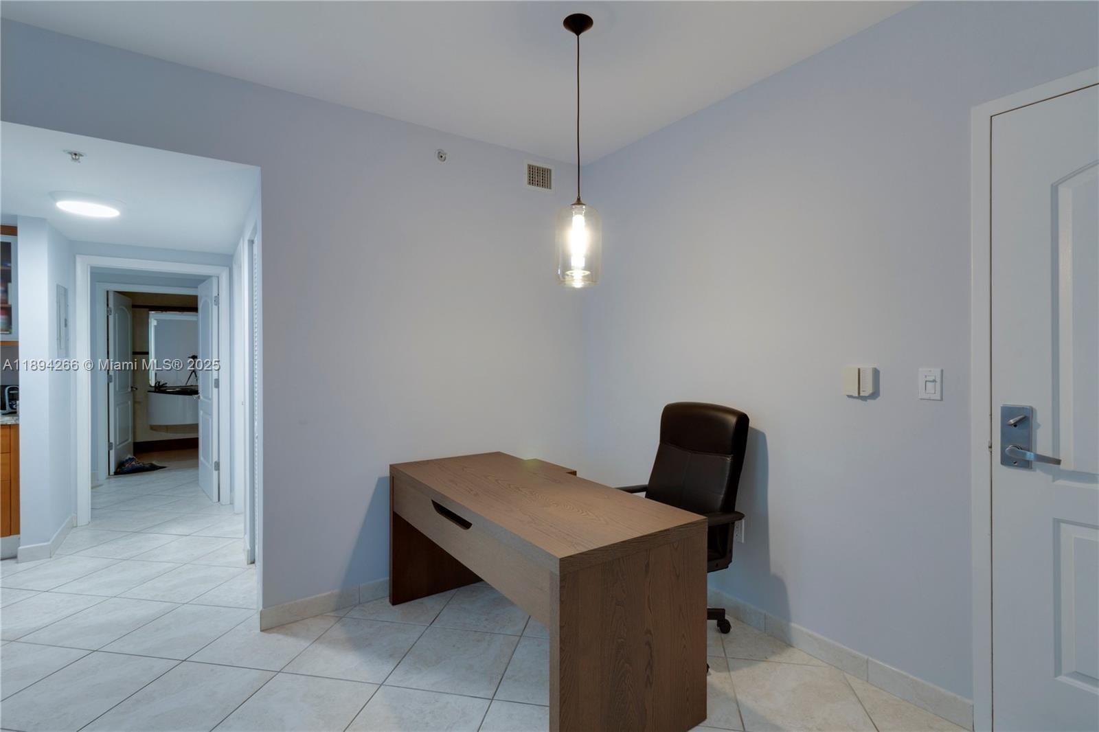110 Washington Ave #2318, Miami Beach FL 33139