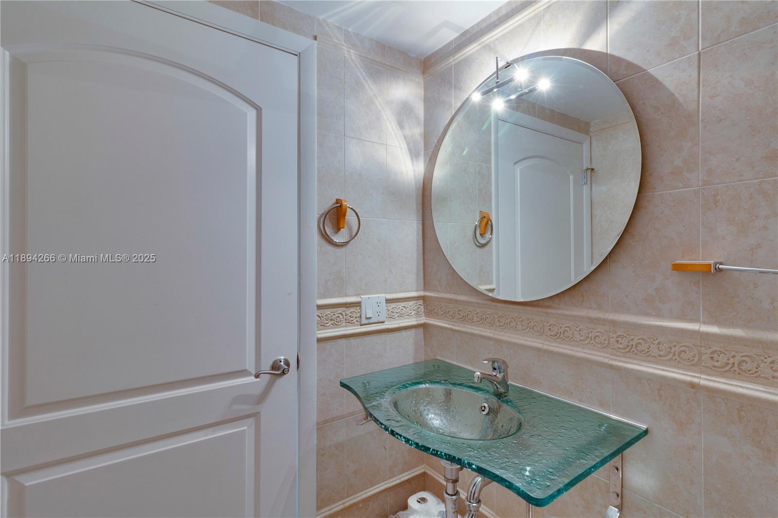 110 Washington Ave #2318, Miami Beach FL 33139