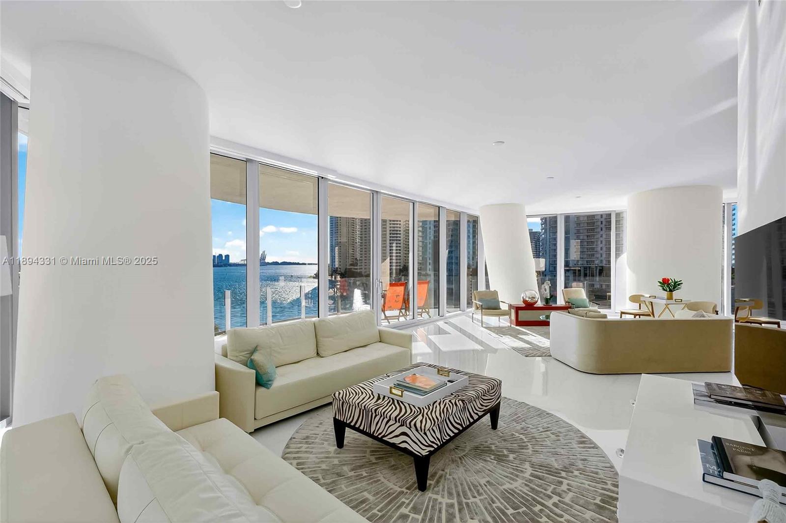 300 Biscayne Blvd Way #501, Miami FL 33131