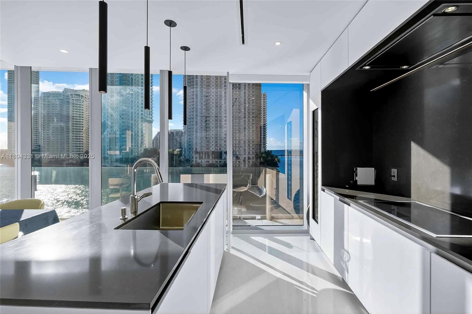 300 Biscayne Blvd Way #501, Miami FL 33131