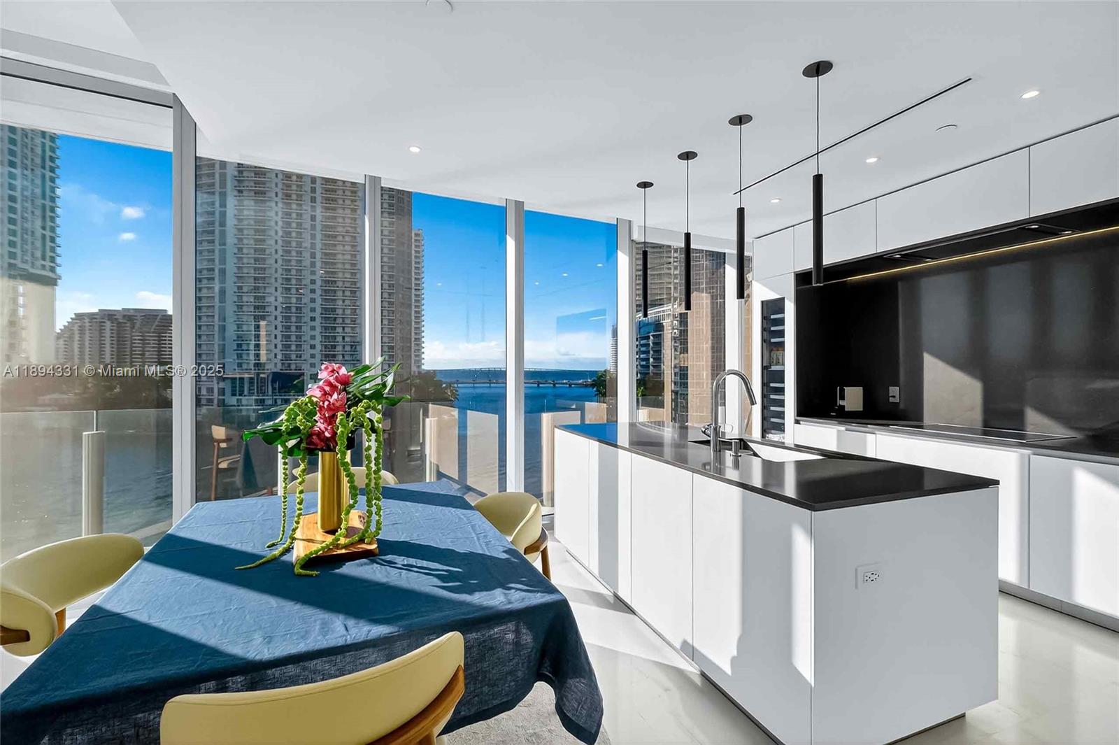 300 Biscayne Blvd Way #501, Miami FL 33131