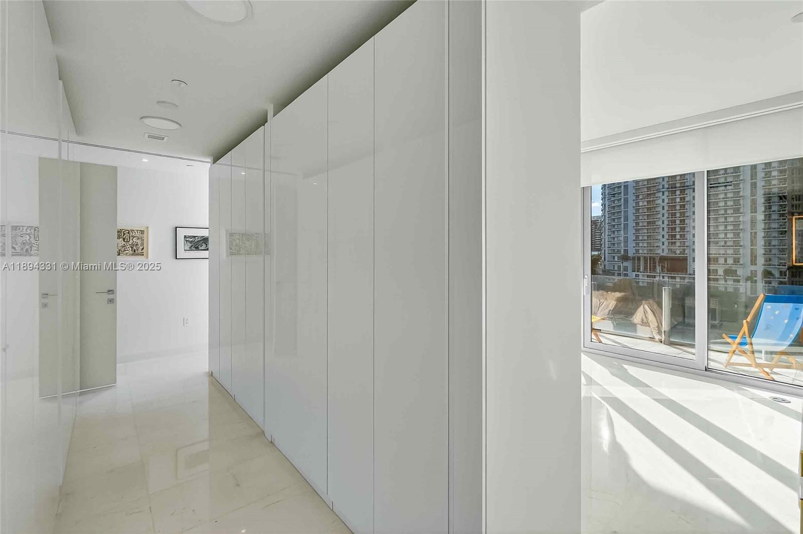 300 Biscayne Blvd Way #501, Miami FL 33131
