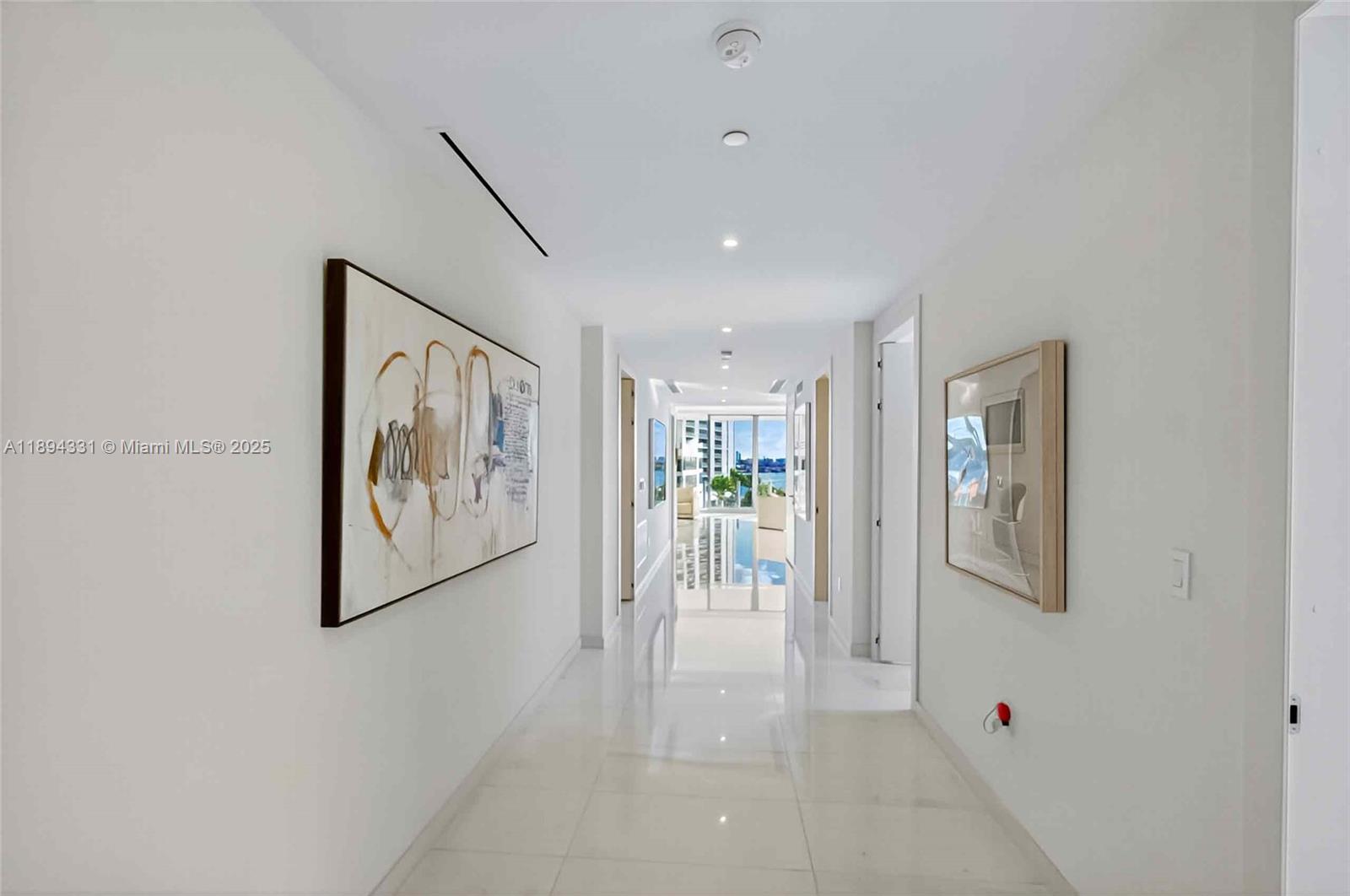 300 Biscayne Blvd Way #501, Miami FL 33131