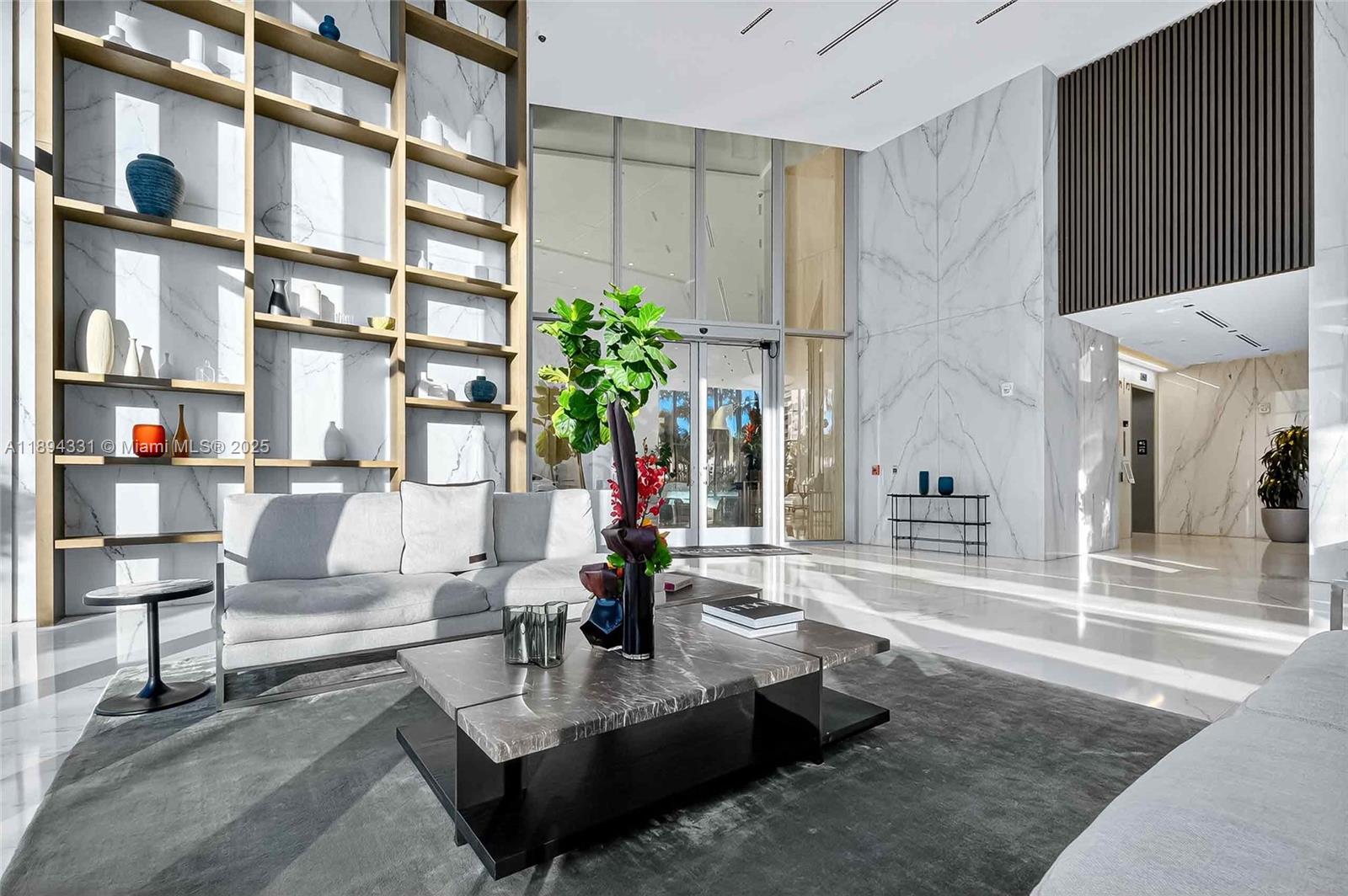 300 Biscayne Blvd Way #501, Miami FL 33131