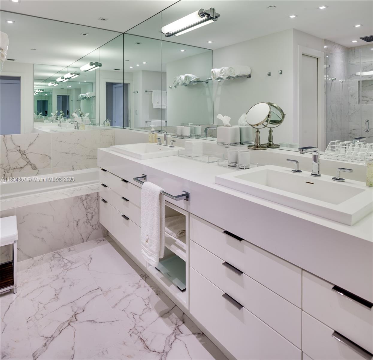 19222 Fisher Island Dr #19222, Miami Beach FL 33109