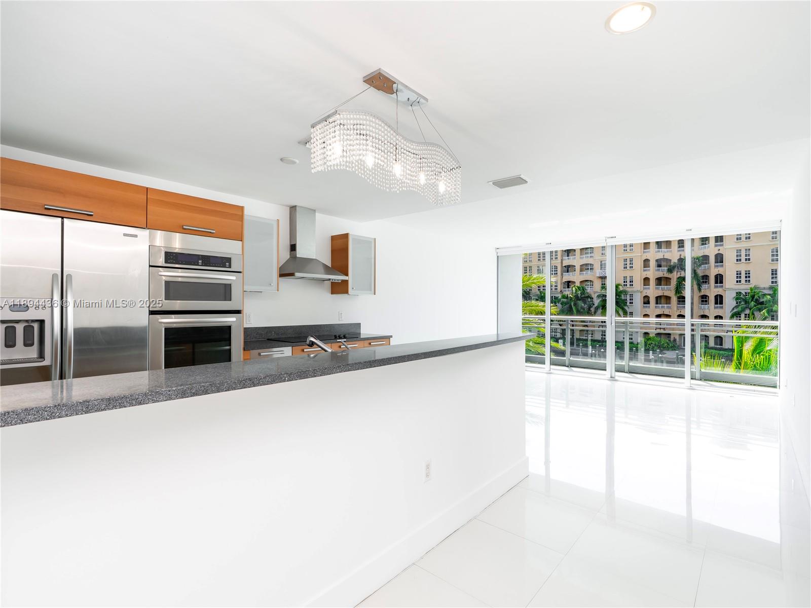 2950 NE 188th St #225, Aventura FL 33180