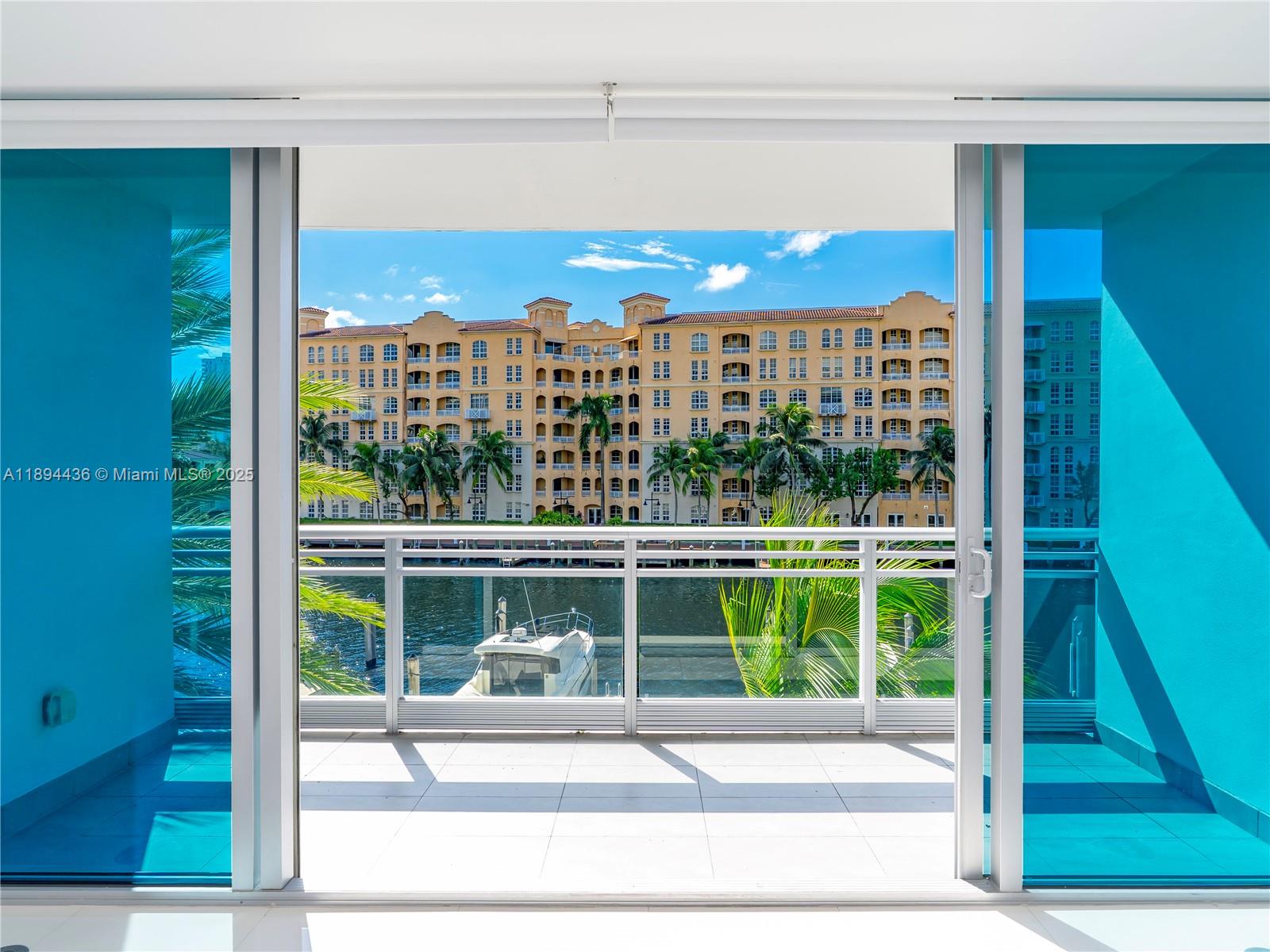 2950 NE 188th St #225, Aventura FL 33180