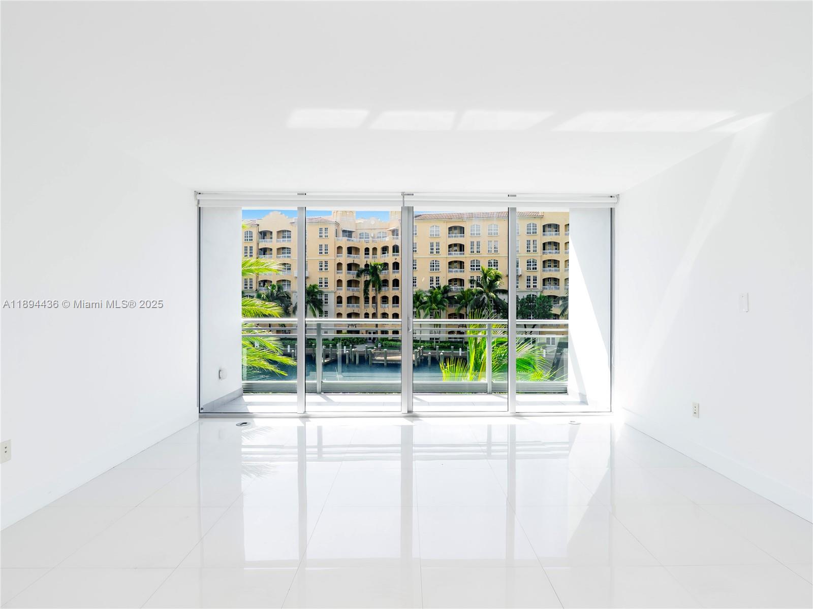 2950 NE 188th St #225, Aventura FL 33180