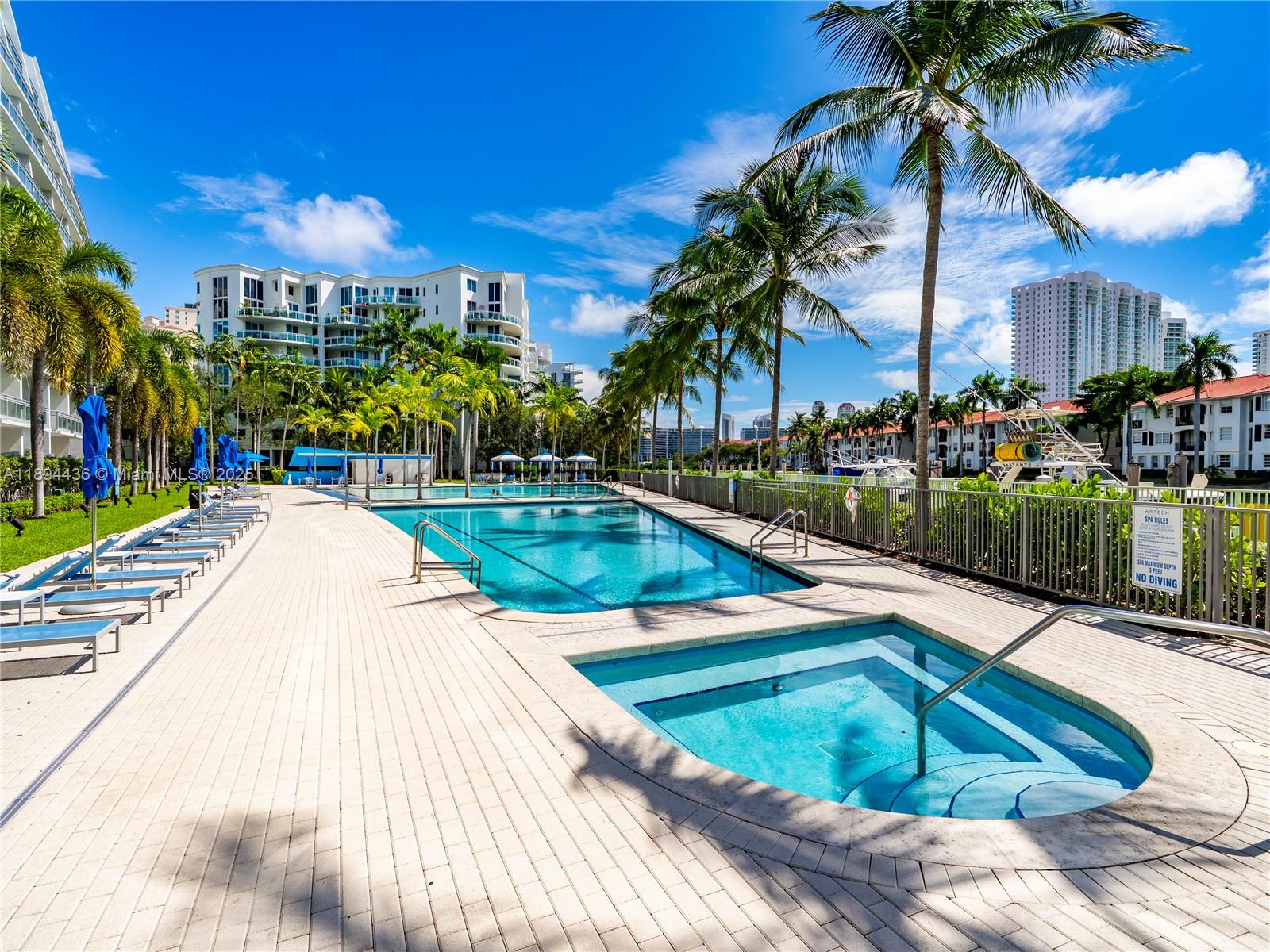 2950 NE 188th St #225, Aventura FL 33180