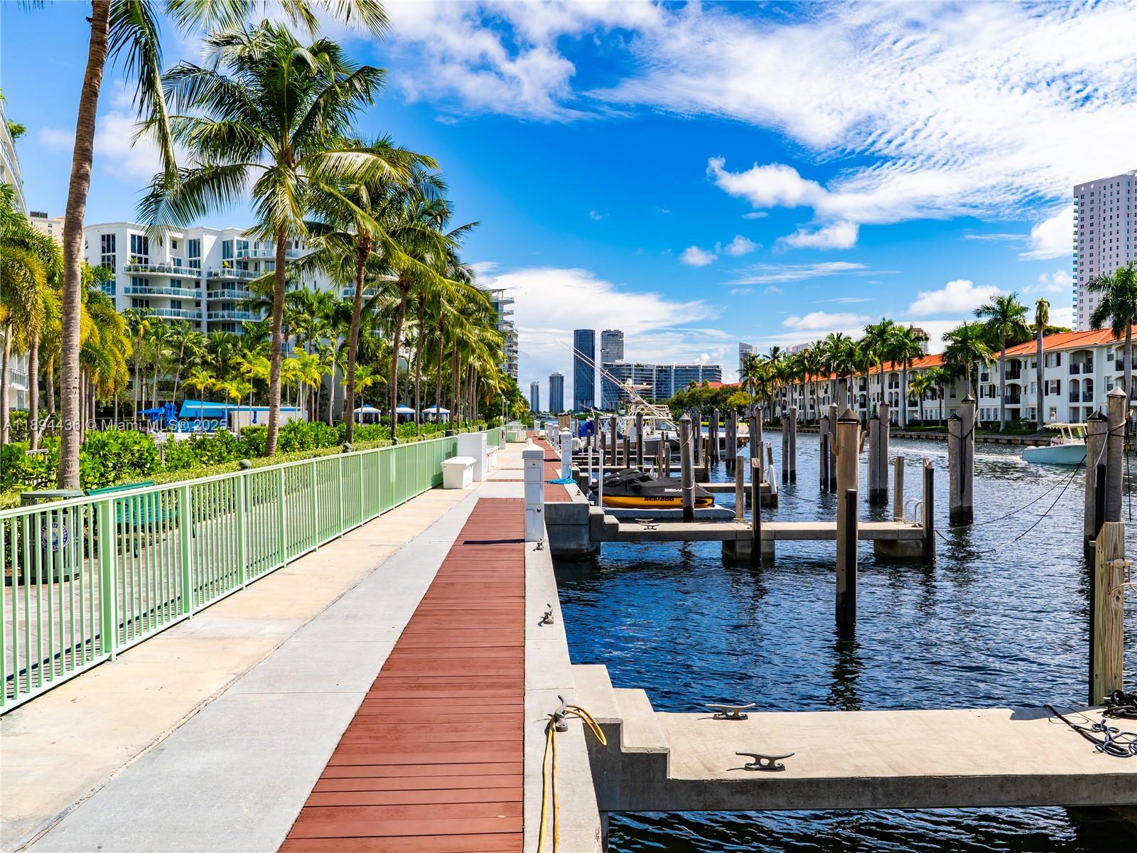 2950 NE 188th St #225, Aventura FL 33180