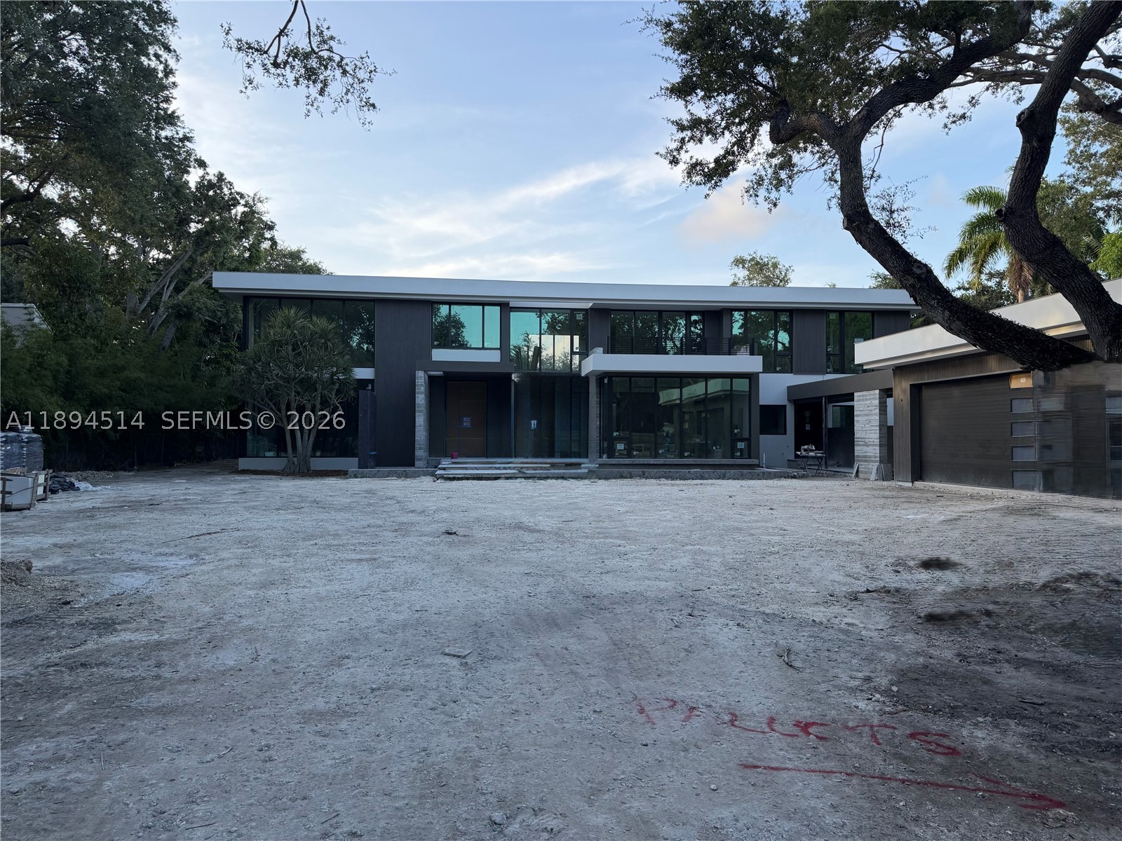 5095 SW 82nd St, Miami FL 33143