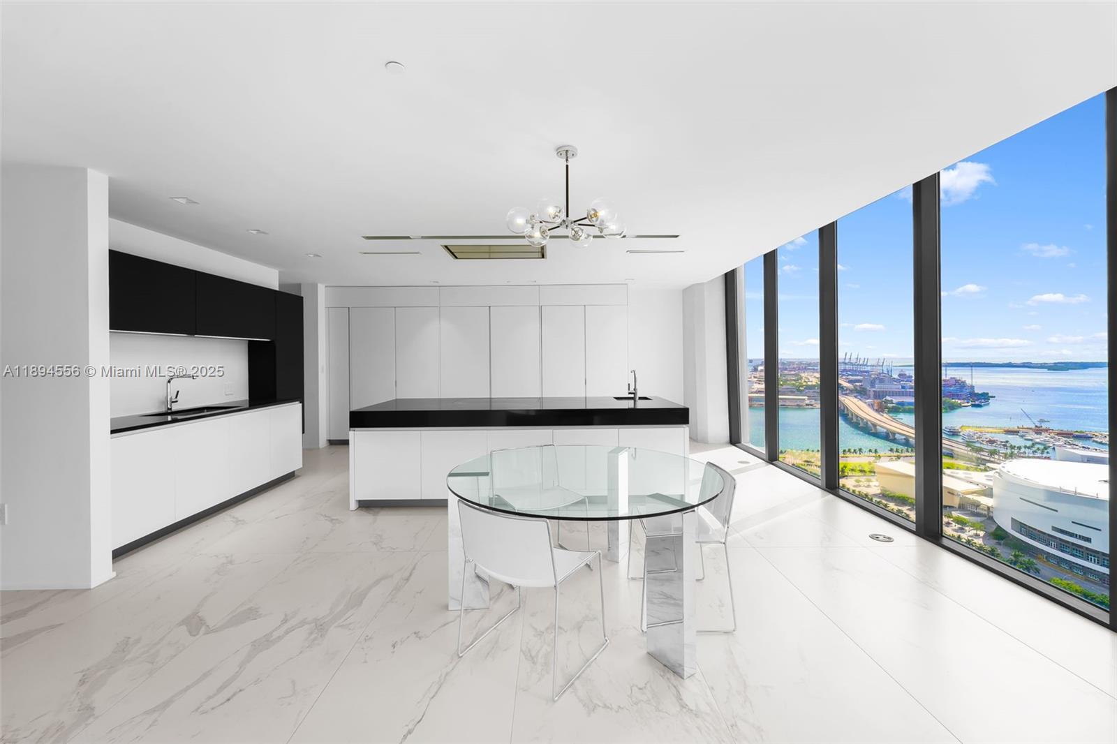 1000 Biscayne Blvd #3301, Miami FL 33132