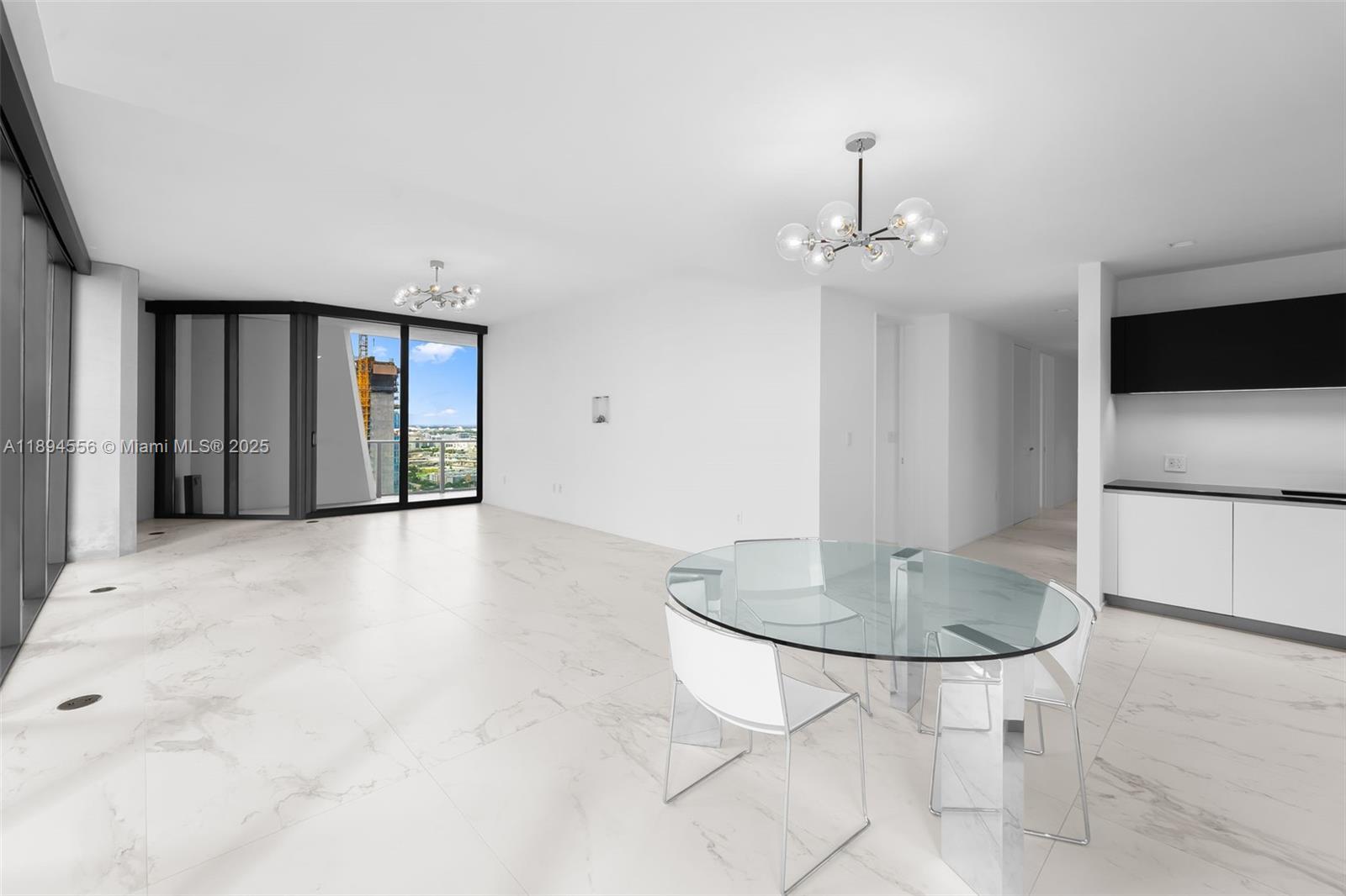 1000 Biscayne Blvd #3301, Miami FL 33132