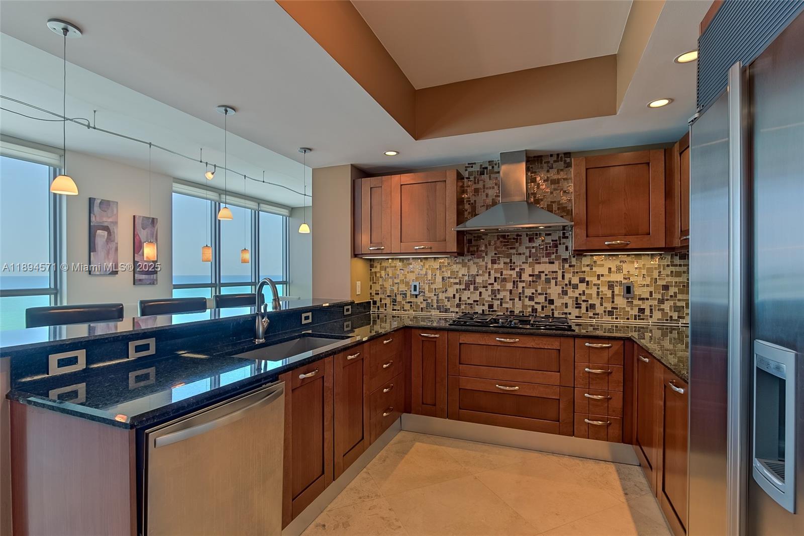 3535 S OCEAN DR #2102, Hollywood FL 33019