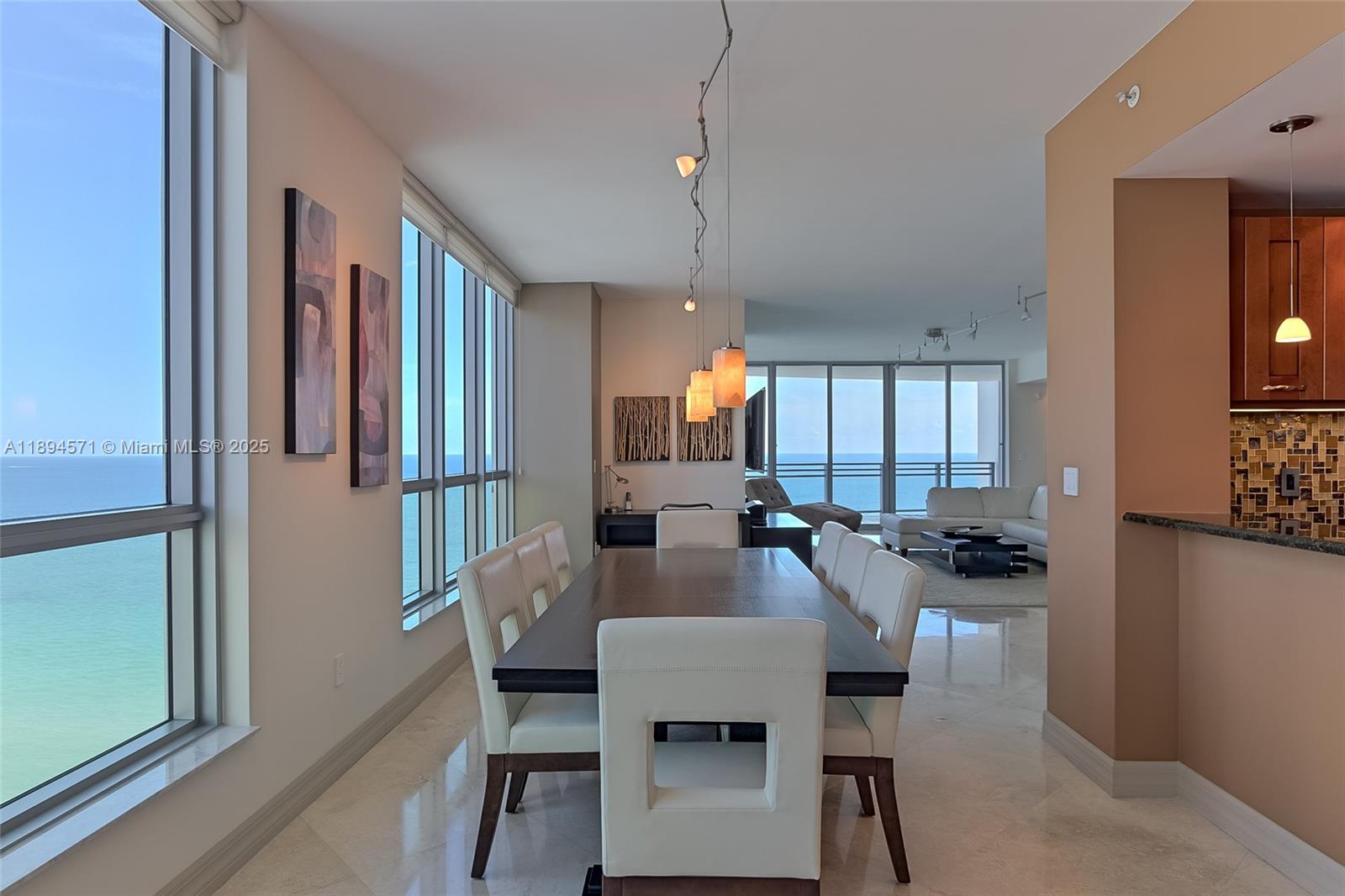 3535 S OCEAN DR #2102, Hollywood FL 33019