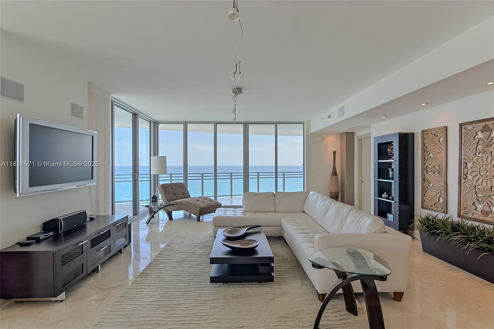 3535 S OCEAN DR #2102, Hollywood FL 33019